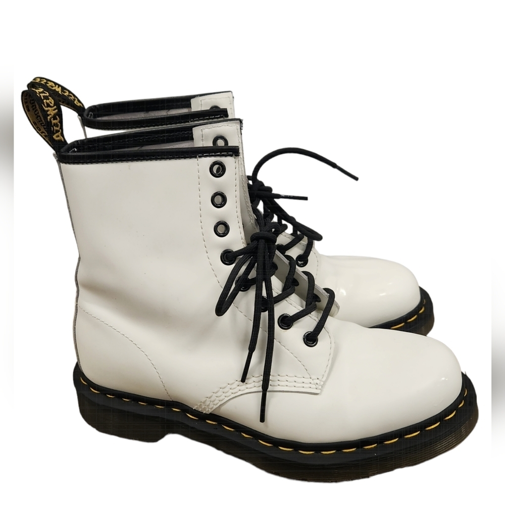 Doc Marten 1460 WOMEN'S PATENT LEATHER LACE UP BOOTS 6 M